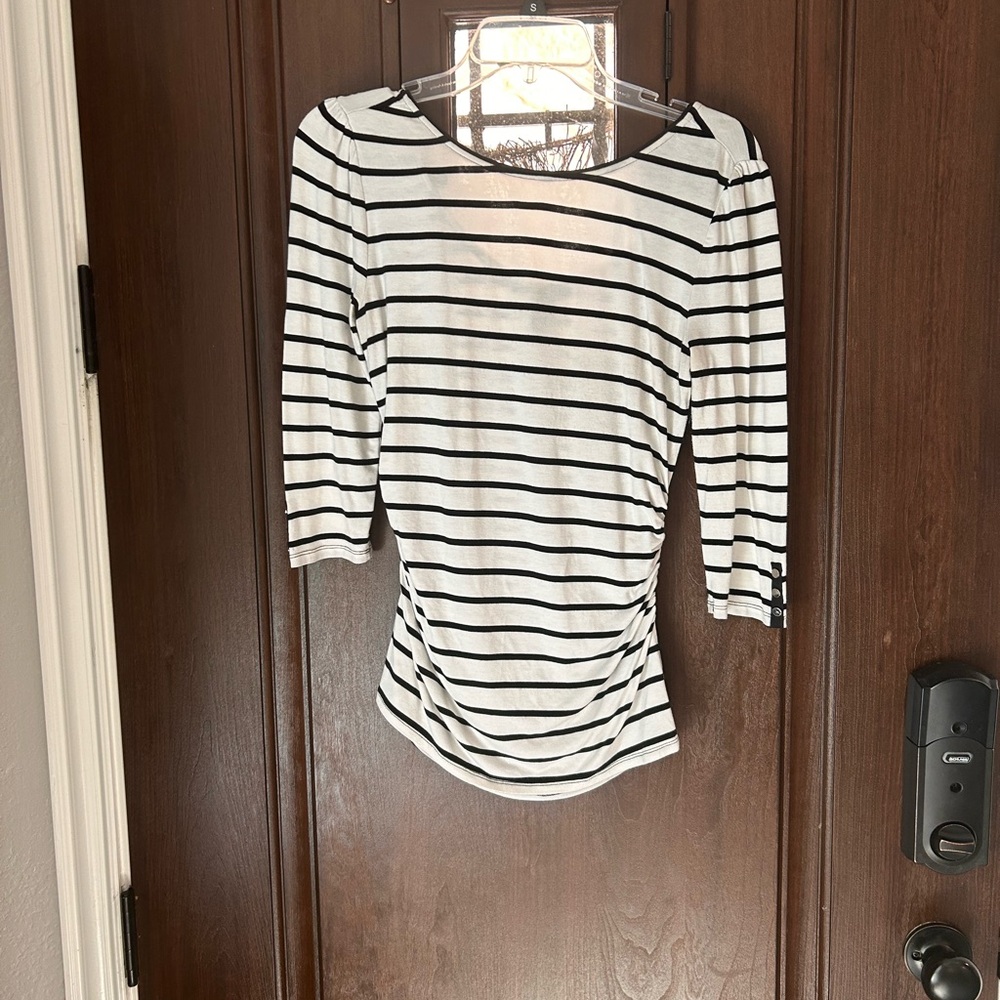 White House Black Market Ladies Striped Tunic Tee - Size XS - GUC